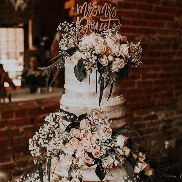 Mr. & Mrs. Cake Topper - Cake Topper